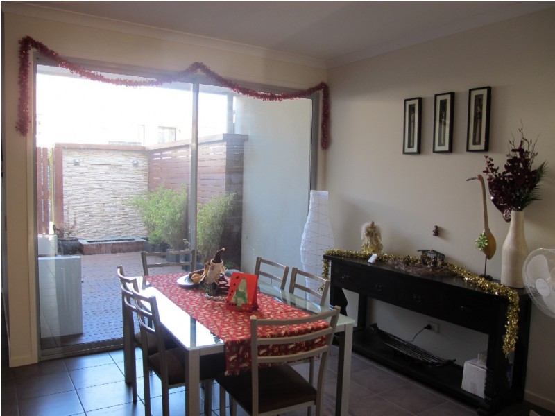 50 The Broadway, Caroline Springs VIC 3023