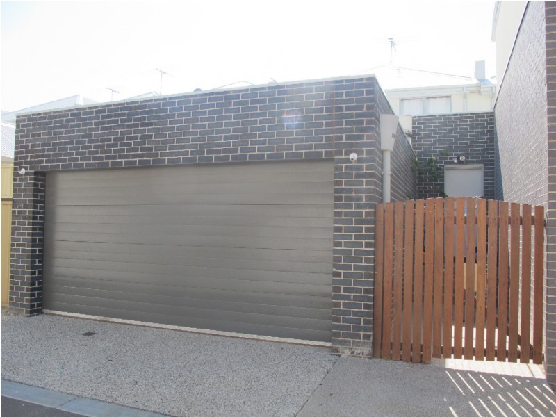 50 The Broadway, Caroline Springs VIC 3023