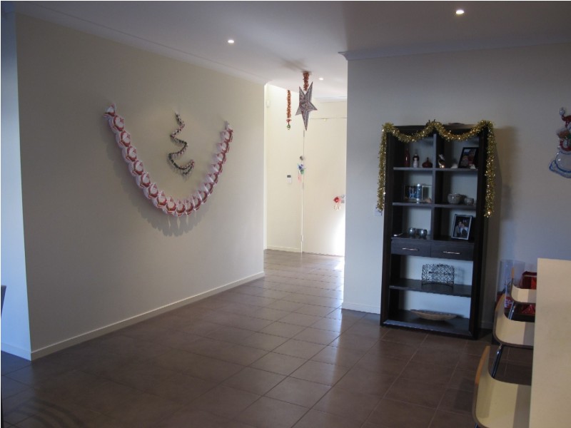 50 The Broadway, Caroline Springs VIC 3023