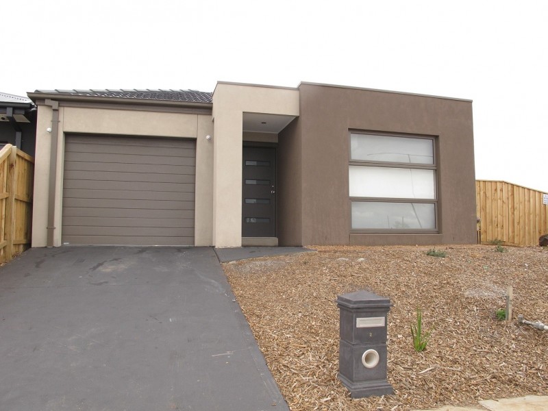 2 Devonport Court, Taylors Hill VIC 3037