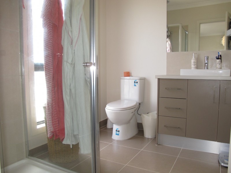 143 The Esplanade, Caroline Springs VIC 3023