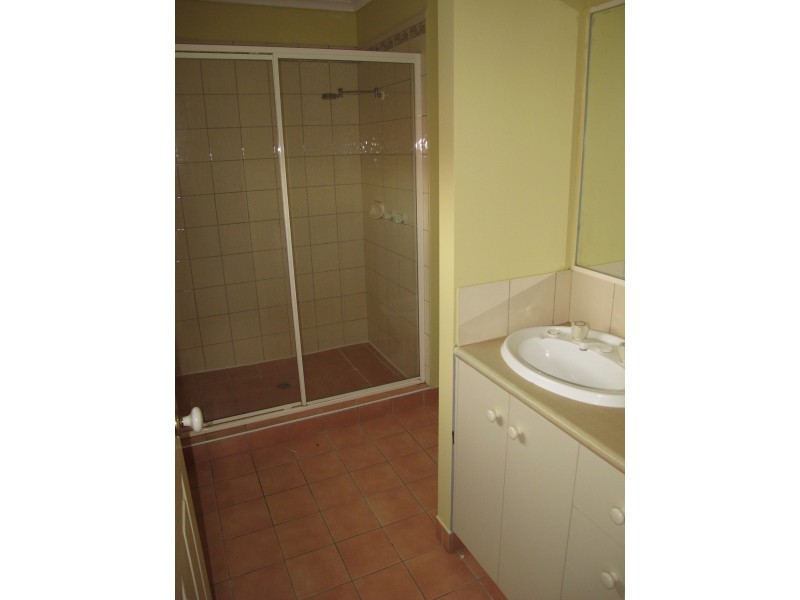 5 Wareham Court, Hillside VIC 3037