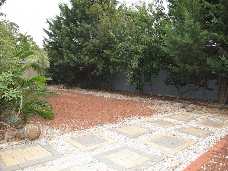 5 Wareham Court, Hillside VIC 3037
