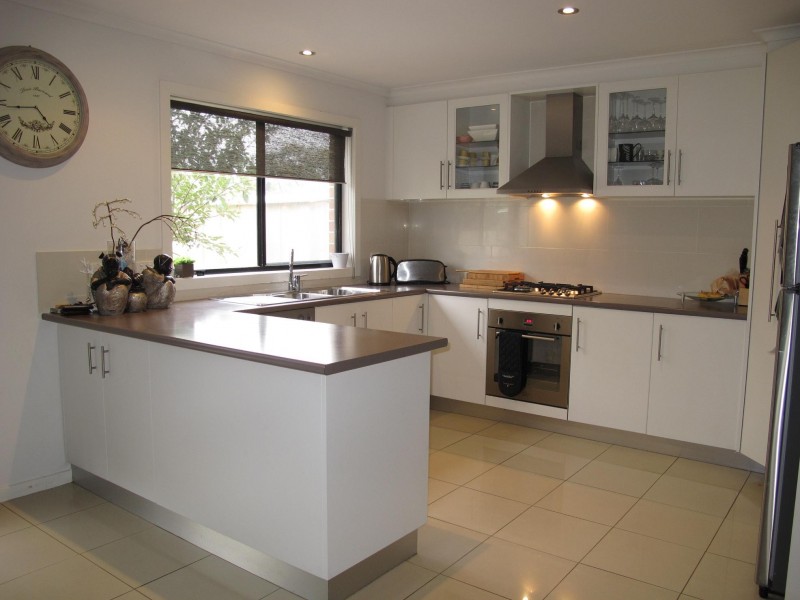 1/49 Jade Way, Hillside VIC 3037