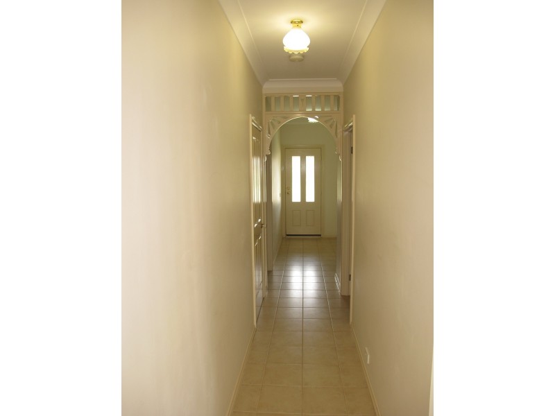 1 James Walk, Caroline Springs VIC 3023