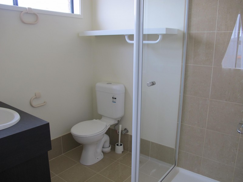 8 Coogee Dr, Taylors Hill VIC 3037