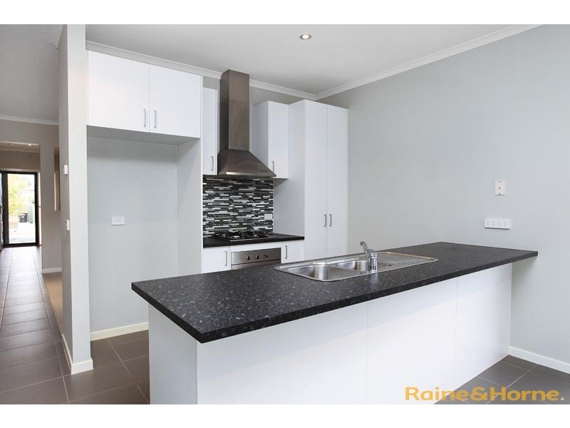66 Botanical Drive, Caroline Springs VIC 3023
