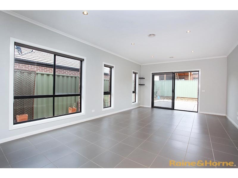 66 Botanical Drive, Caroline Springs VIC 3023