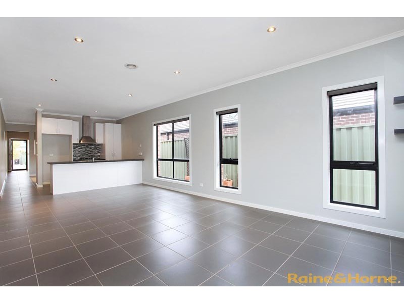 66 Botanical Drive, Caroline Springs VIC 3023