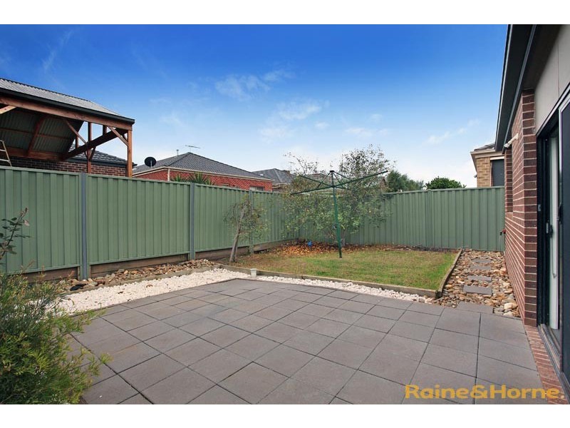 66 Botanical Drive, Caroline Springs VIC 3023