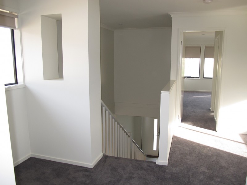 49 Riviera Drive, Hillside VIC 3037