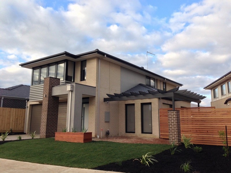 49 Riviera Drive, Hillside VIC 3037