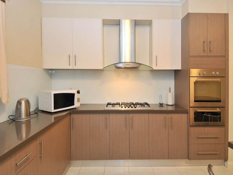 74 Kororoit Approach, Caroline Springs VIC 3023