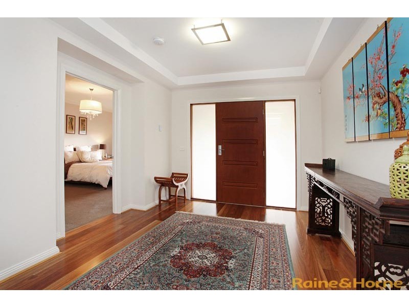 9 Redcliffe Terrace, Taylors Hill VIC 3037