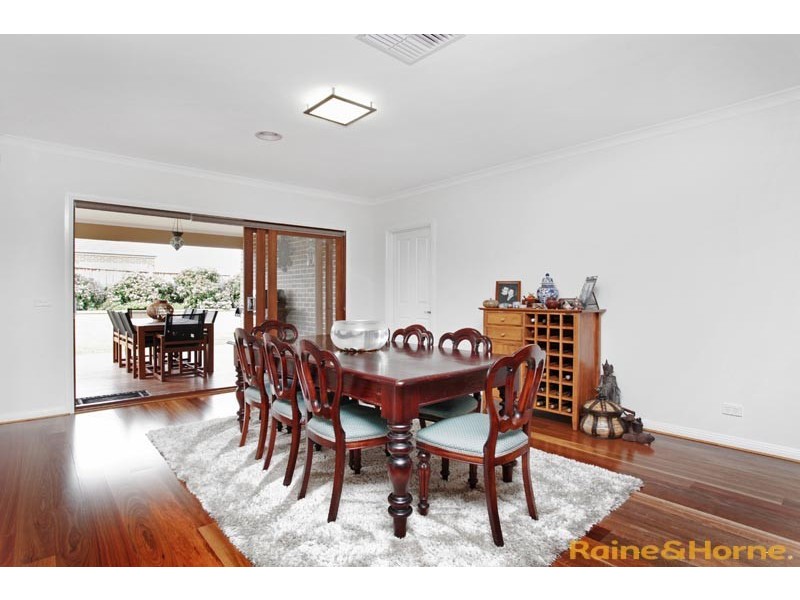 9 Redcliffe Terrace, Taylors Hill VIC 3037