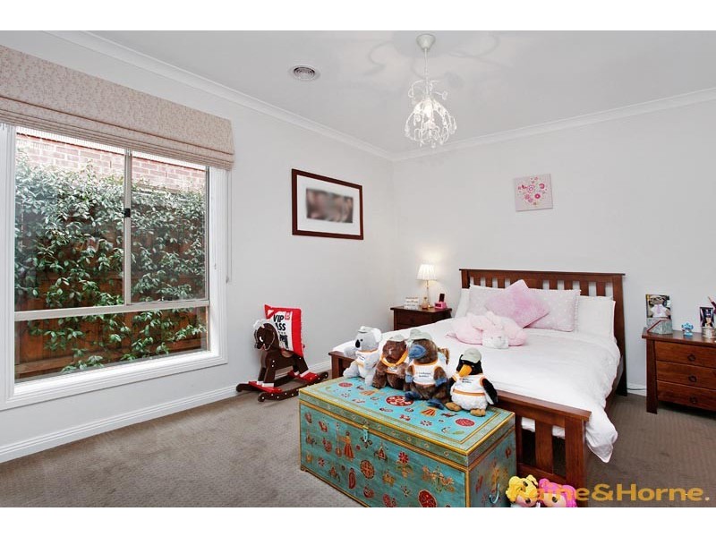 9 Redcliffe Terrace, Taylors Hill VIC 3037