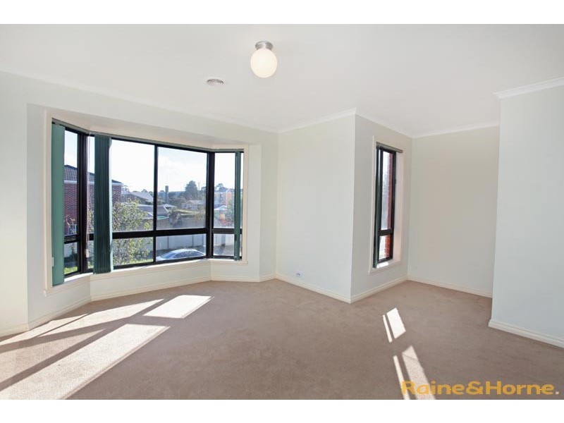 4 Japonica Court, Cairnlea VIC 3023