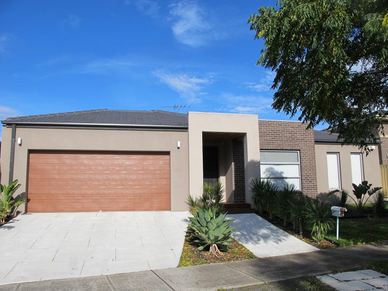 12 Coomgarie Terrace, Cairnlea VIC 3023