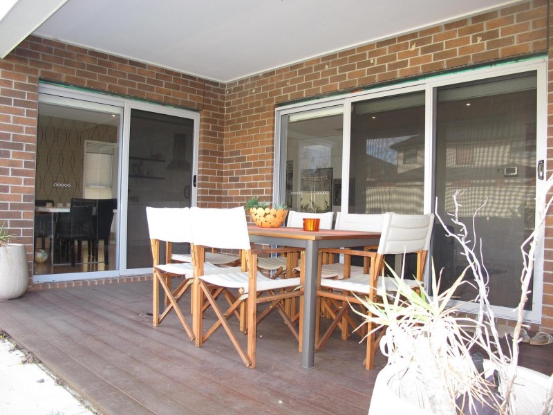 12 Coomgarie Terrace, Cairnlea VIC 3023