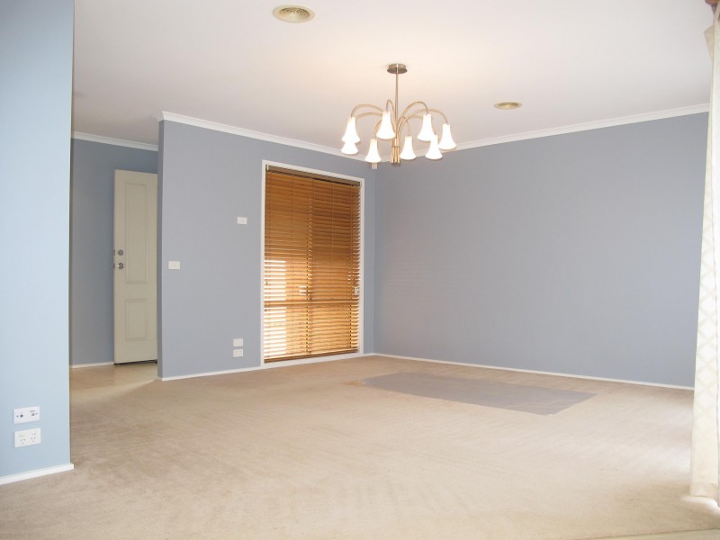 50 Herrington Turn, Caroline Springs VIC 3023