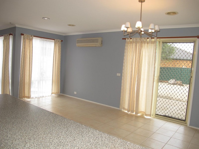 50 Herrington Turn, Caroline Springs VIC 3023