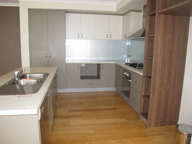 3 Oldis Close, Caroline Springs VIC 3023