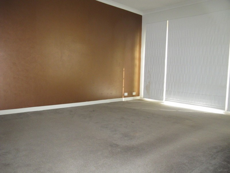 3 Oldis Close, Caroline Springs VIC 3023