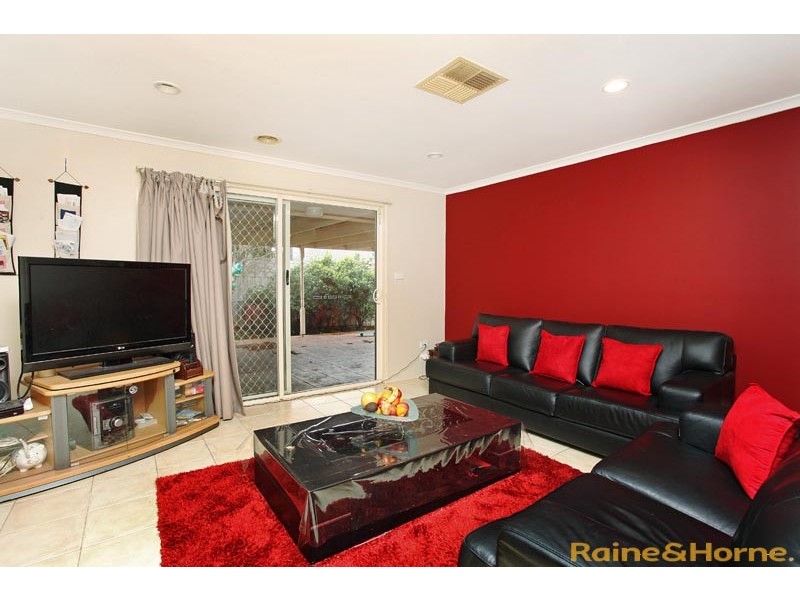 3 Berthon Crescent, Hillside VIC 3037