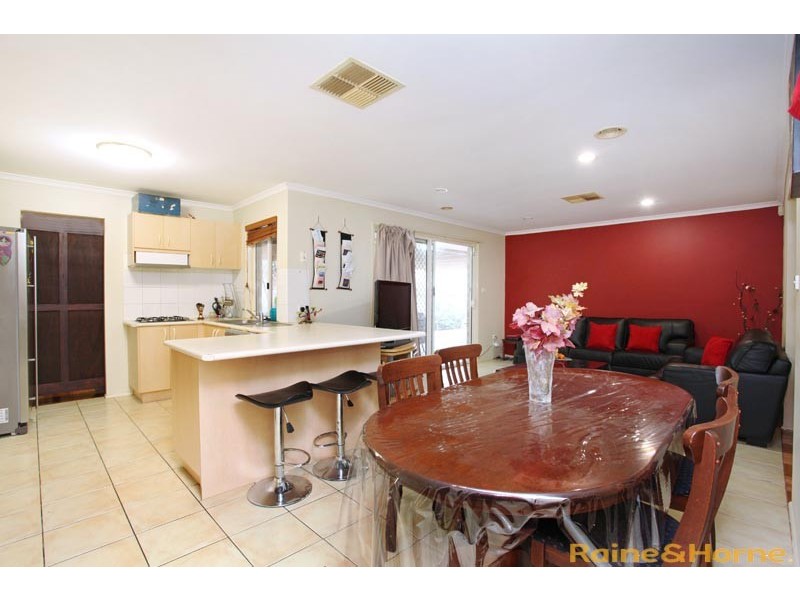 3 Berthon Crescent, Hillside VIC 3037