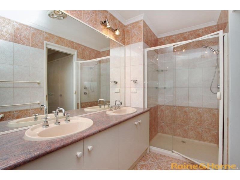 26 O’Donnell Drive, Caroline Springs VIC 3023