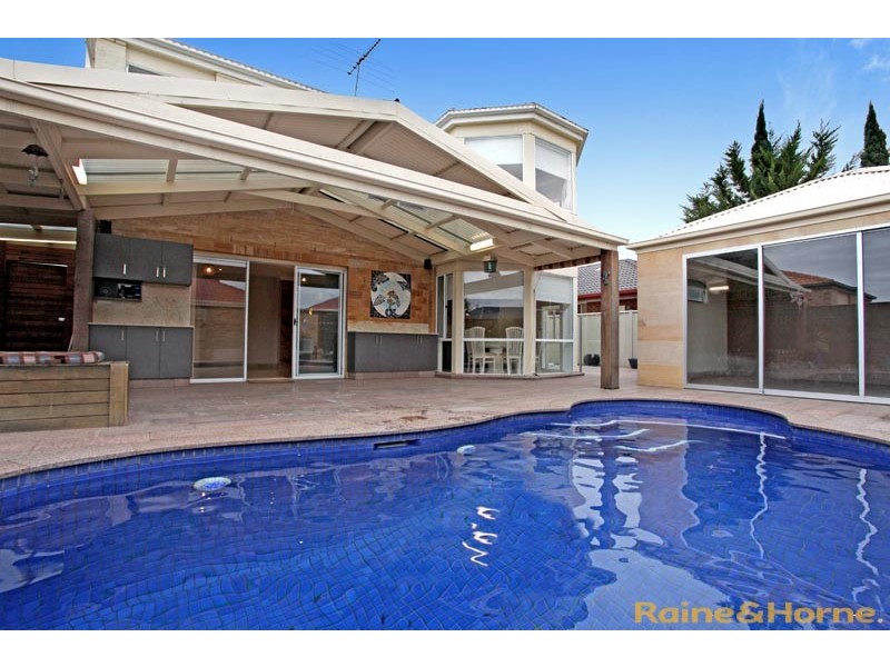 26 O’Donnell Drive, Caroline Springs VIC 3023