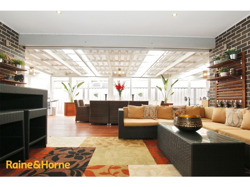 1 Amber Way, Taylors Hill VIC 3037