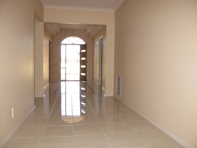 11 Tambo Crescent, Taylors Hill VIC 3037