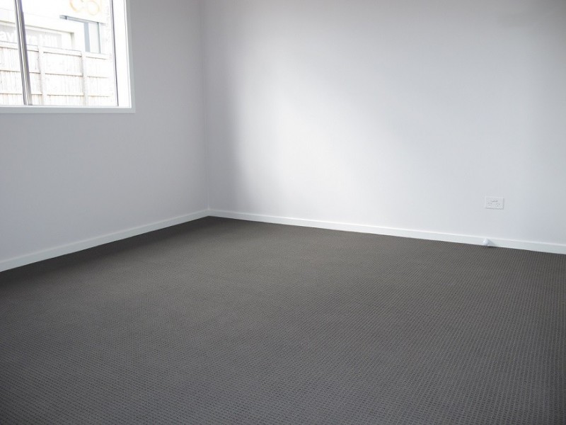 38 Woollahra Parade, Taylors Hill VIC 3037