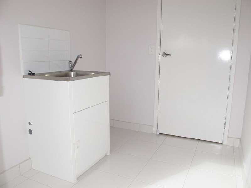 38 Woollahra Parade, Taylors Hill VIC 3037