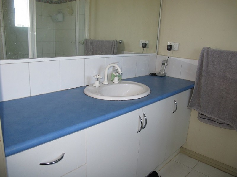 12 Cotteridge Place, Caroline Springs VIC 3023