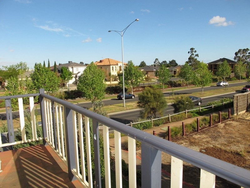 12 Cotteridge Place, Caroline Springs VIC 3023