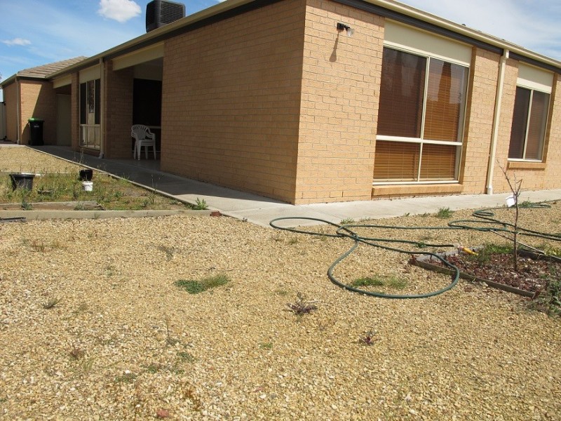 11 Tambo Crescent, Taylors Hill VIC 3037