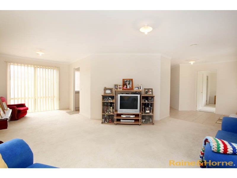 25 Garonne Circuit, Roxburgh Park VIC 3064