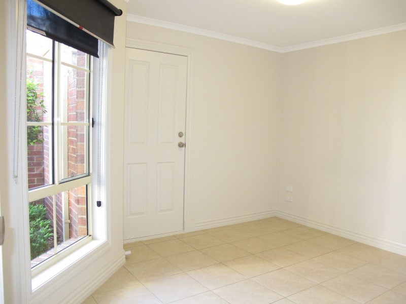 20 University Drive, Taylors Hill VIC 3037