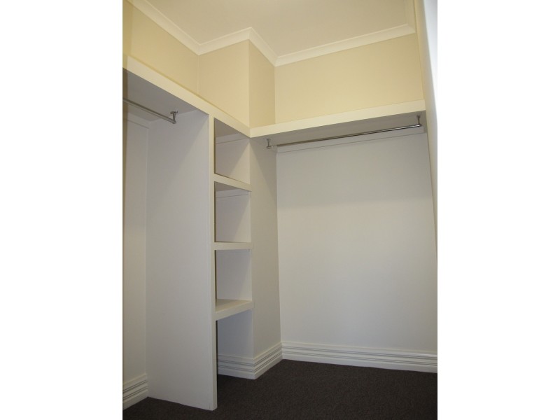 20 University Drive, Taylors Hill VIC 3037
