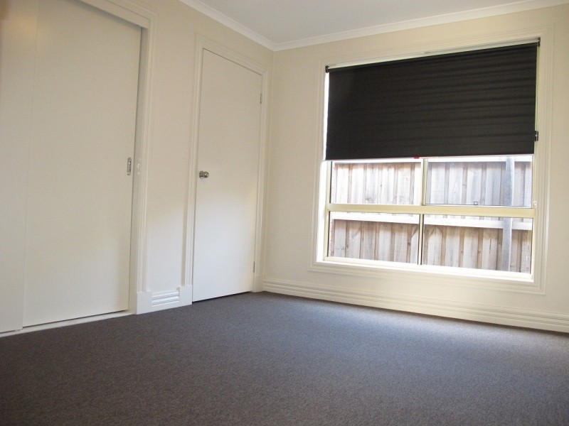 20 University Drive, Taylors Hill VIC 3037