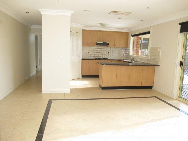 20 University Drive, Taylors Hill VIC 3037