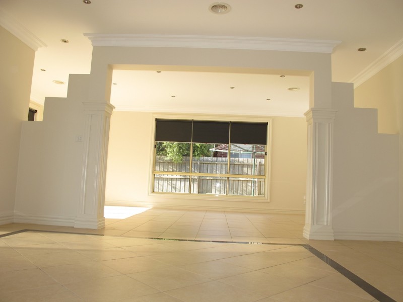 20 University Drive, Taylors Hill VIC 3037
