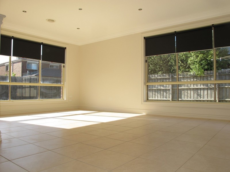 20 University Drive, Taylors Hill VIC 3037