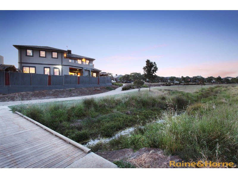 53 Olsen Retreat, Caroline Springs VIC 3023