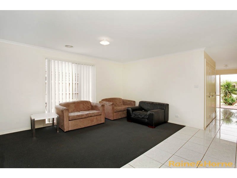 6 Laurence Way, Tarneit VIC 3029