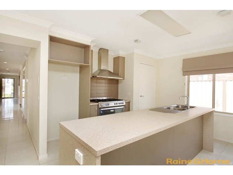 24 Inglewood Drive, Burnside Heights VIC 3023