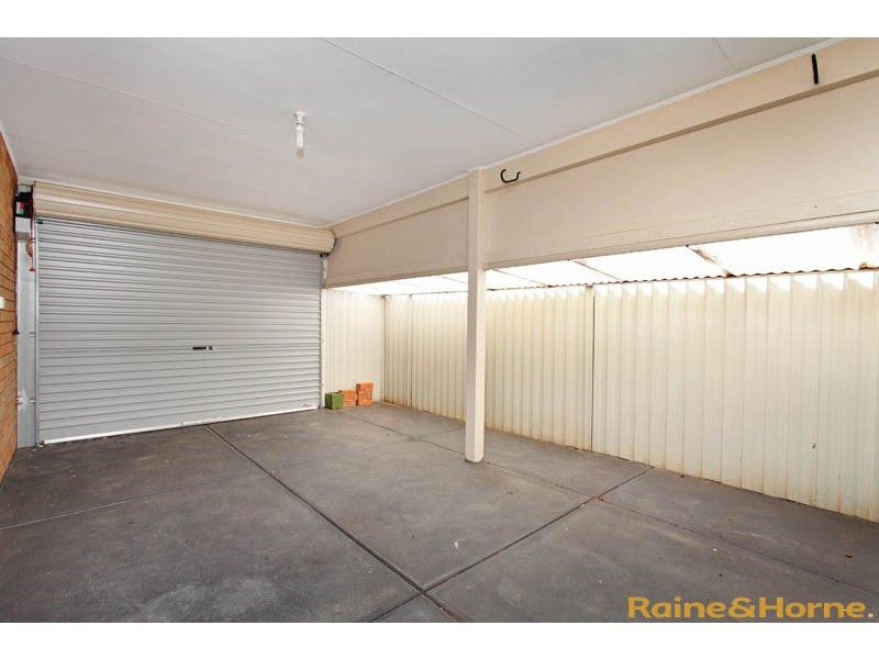 13 Palfrey Green, Caroline Springs VIC 3023