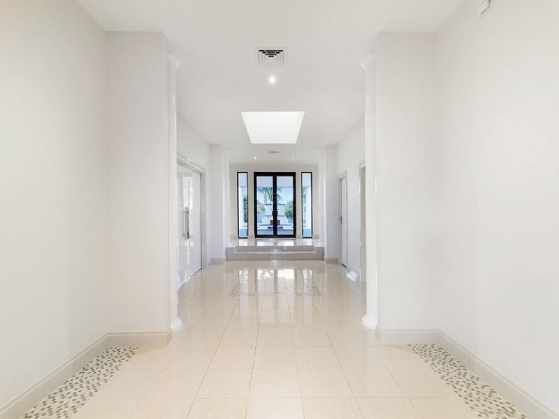 12 Laburnum Place, Hillside VIC 3037